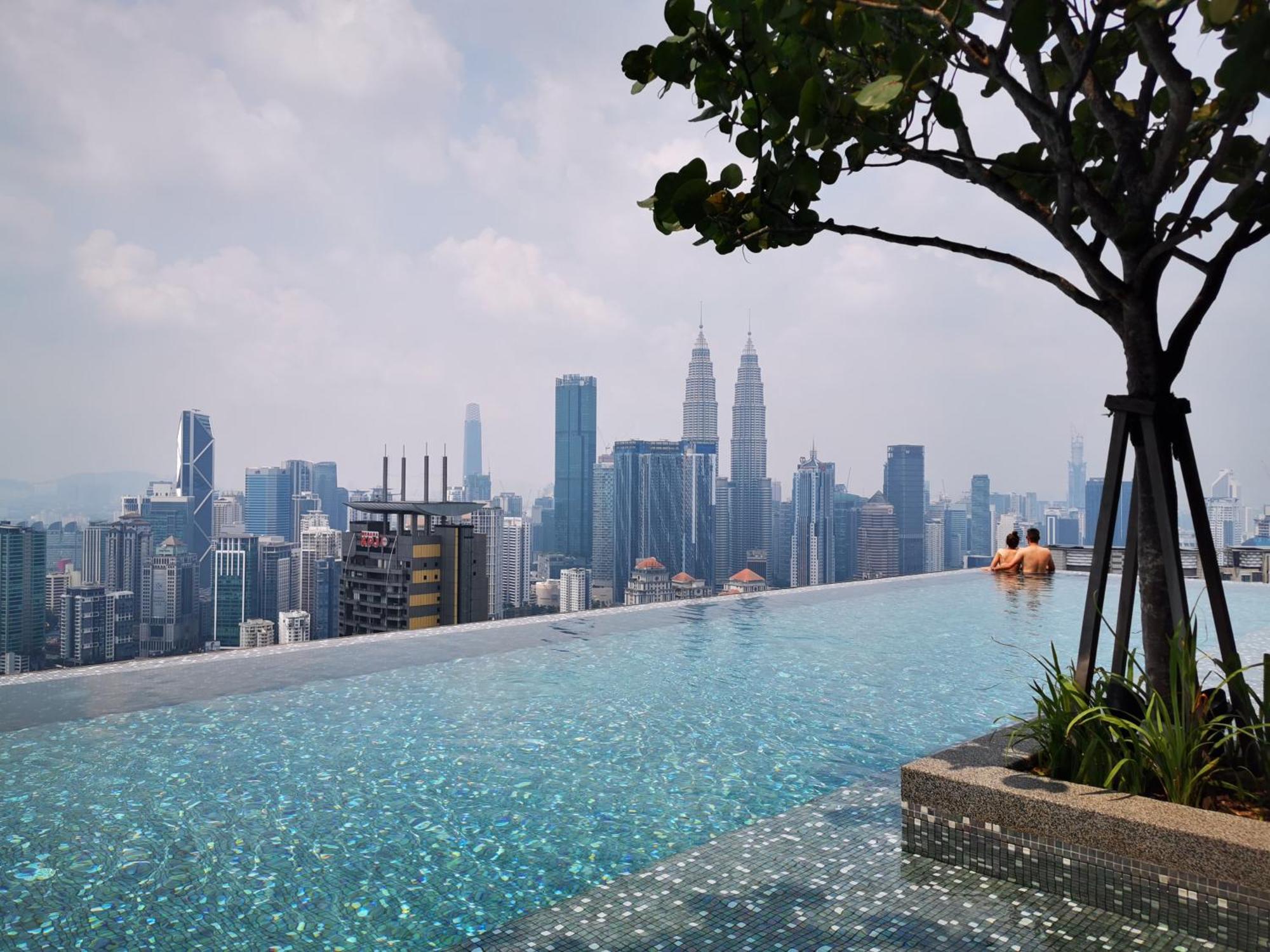 Expressionz Designer Suites Host By Aurora Premium Stay Kuala Lumpur Exterior foto