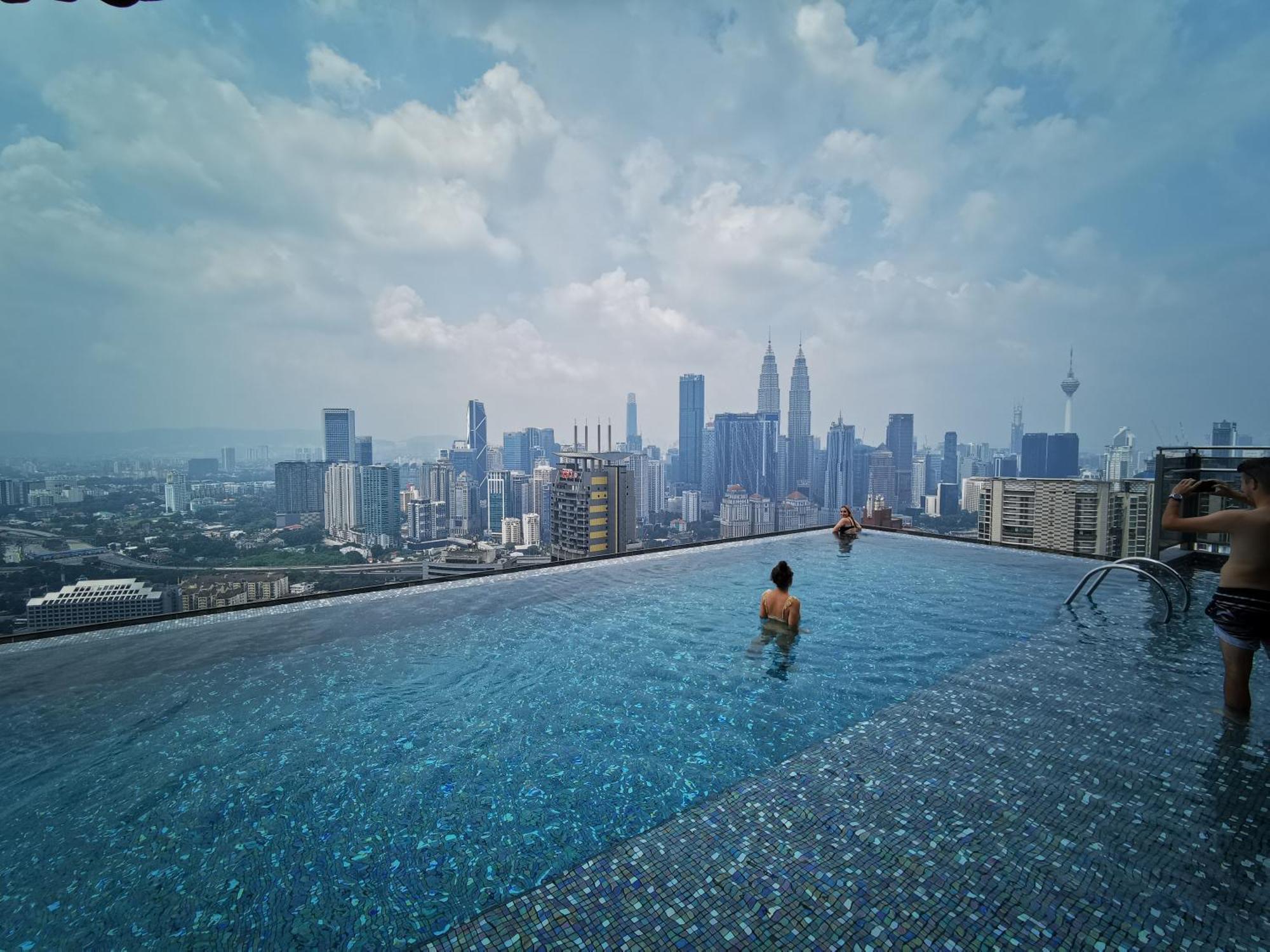 Expressionz Designer Suites Host By Aurora Premium Stay Kuala Lumpur Exterior foto