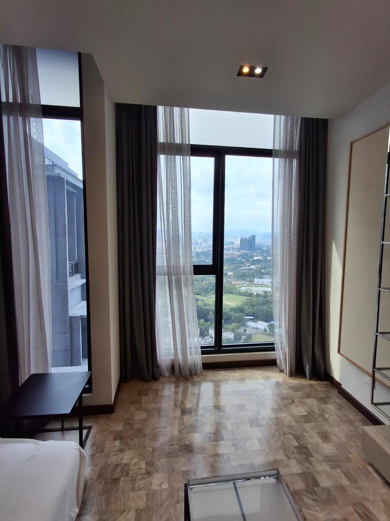 Expressionz Designer Suites Host By Aurora Premium Stay Kuala Lumpur Exterior foto